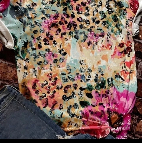 TIE DYE BULLS HEAD GYPSY STYLE TEE - Picture 5 of 8